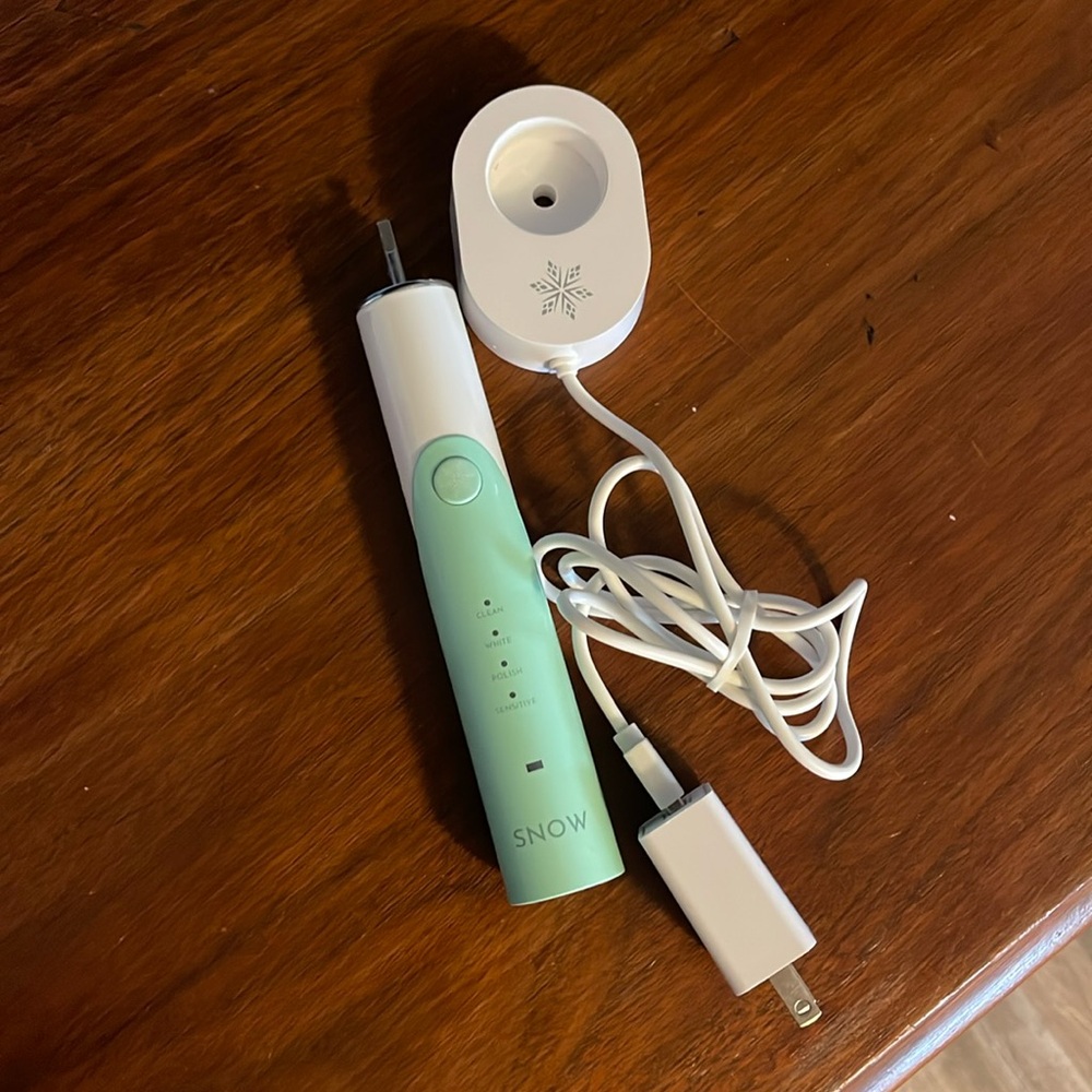 Snow electronic toothbrush